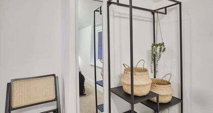 Host & Stay | High Street Cottage