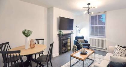 Host & Stay | High Street Cottage