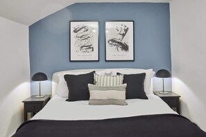 2 chambres, bureau, fer et planche à repasser, Wi-Fi gratuit