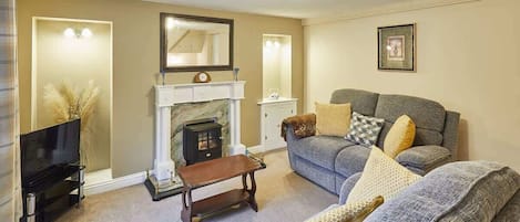 TV, fireplace, offices