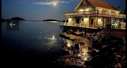 Moonlight Cottage