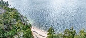 Wildwood on Lake Winnipesaukee Pet Friendly Beach Access Home Sleeping 10