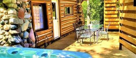 تناول الطعام بالخارج