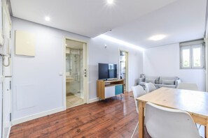 Interior - apartamento reformado ensanche vallecas de alquiler temporal (Madrid)