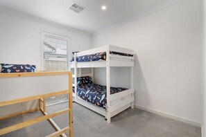 3 chambres, fer et planche à repasser, Wi-Fi