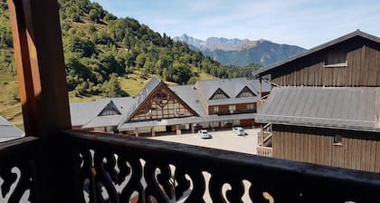 Au pied des pistes de Guzet !