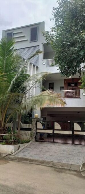 Exterior - 2 BHK Home in KPHB in Peaceful Location (Hyderabad)