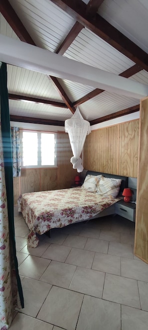 1 bedroom, iron/ironing board, free WiFi, bed sheets