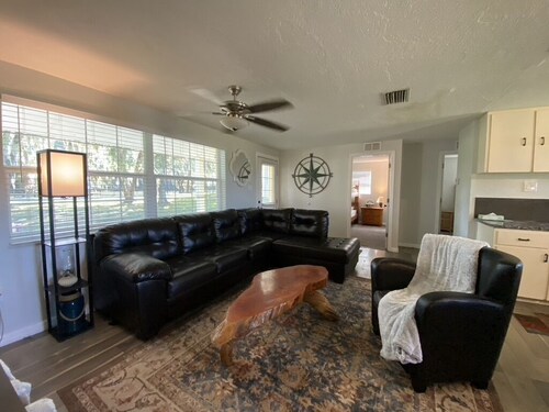 🐟Lakefront w/ private dock,🛶ramp to Gulf/Lake-15min to Crystal River/Dunnellon
