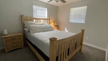 2 makuuhuonetta, silitysrauta/-lauta, vauvan matkasänky, ilmainen Wi-Fi