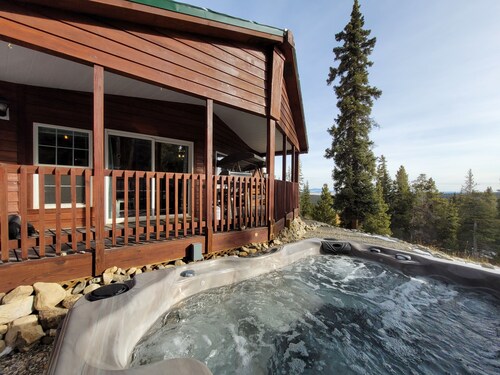 Private Hot Tub & Mtn Views - Secluded, 6mi Fairplay, 25mi Breck, Pet-Friendly