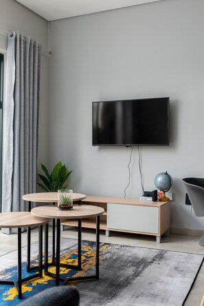 Interior - Light and Cozy Blouberg Apartment (Cape Town)