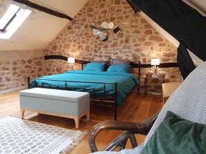 Unclassified image, 2 of 20, button