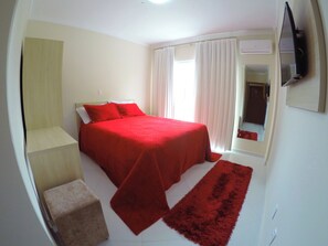 Individually decorated, individually furnished, free WiFi, bed sheets - Pousada Magnus (Balneário Camboriú)