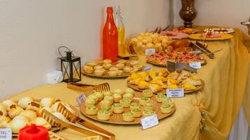 Desayuno buffet incluido todos los días