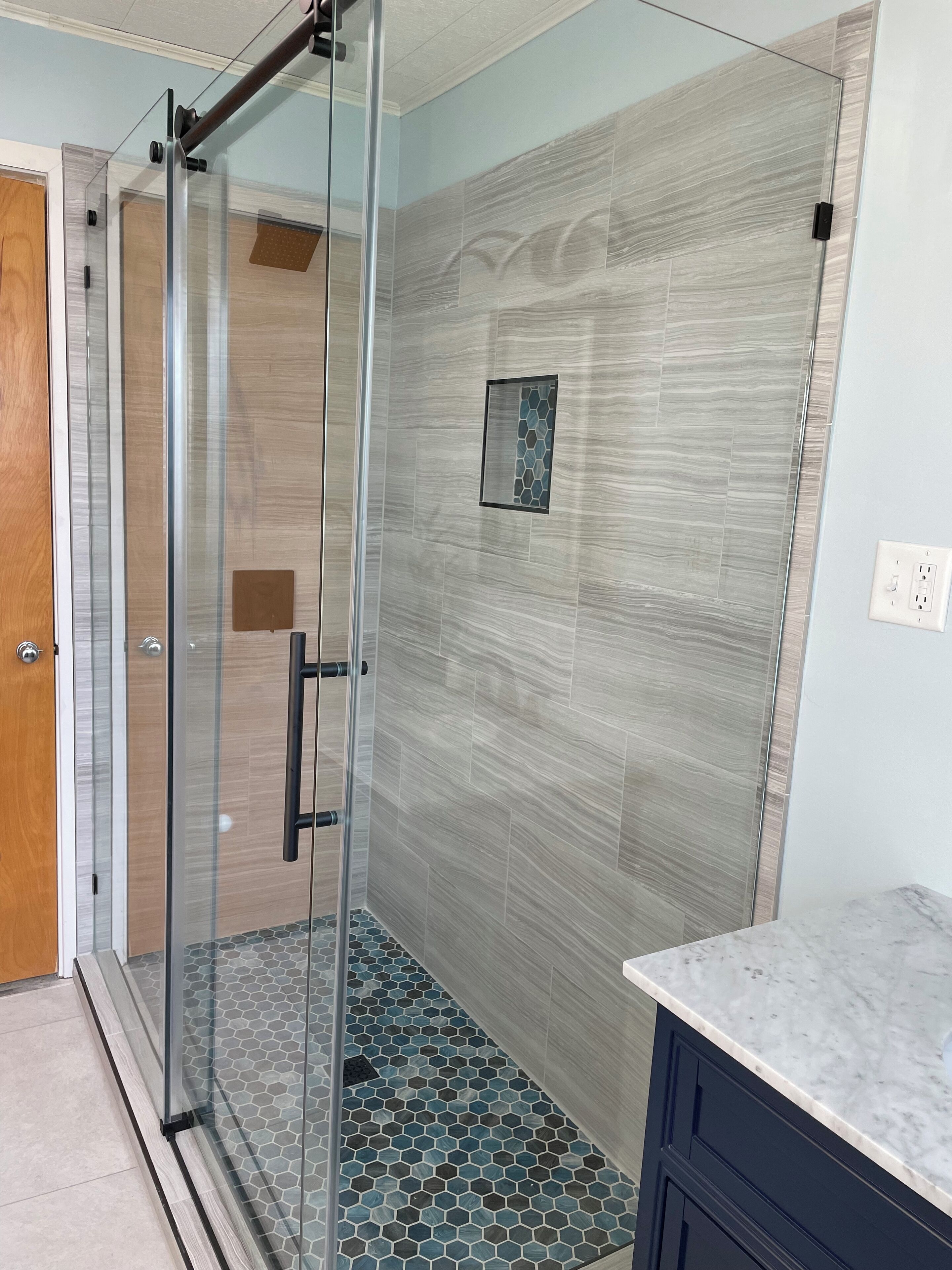 風筒、提供毛巾、番梘、洗頭水