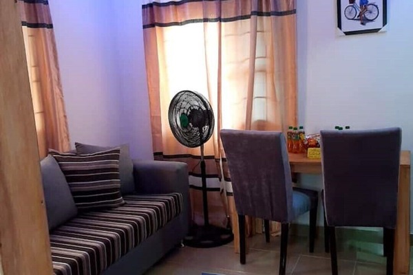 Cozy and Welcoming Lounge Area.