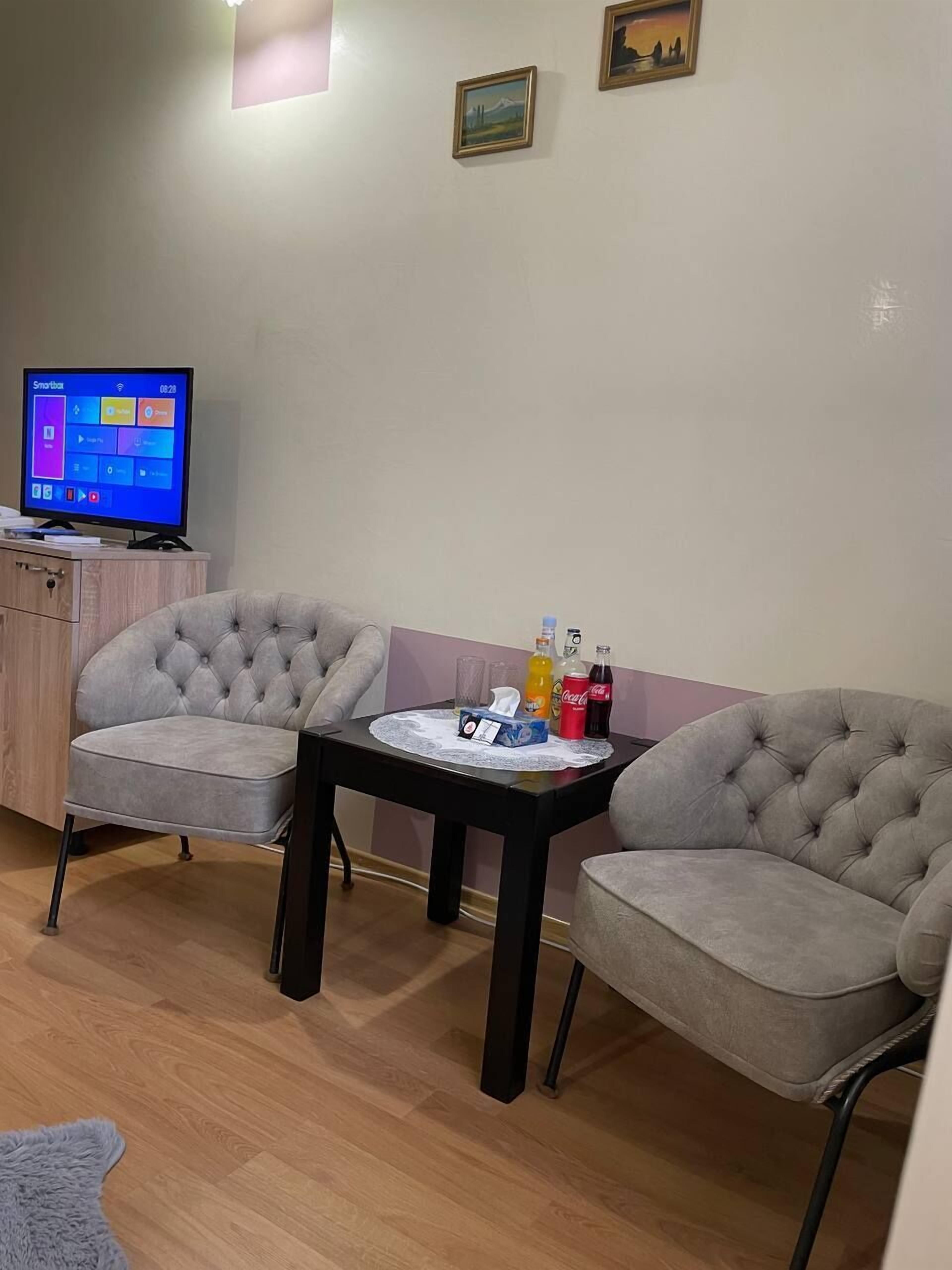 standard double room | soundproofing, iron/ironing board, free wifi