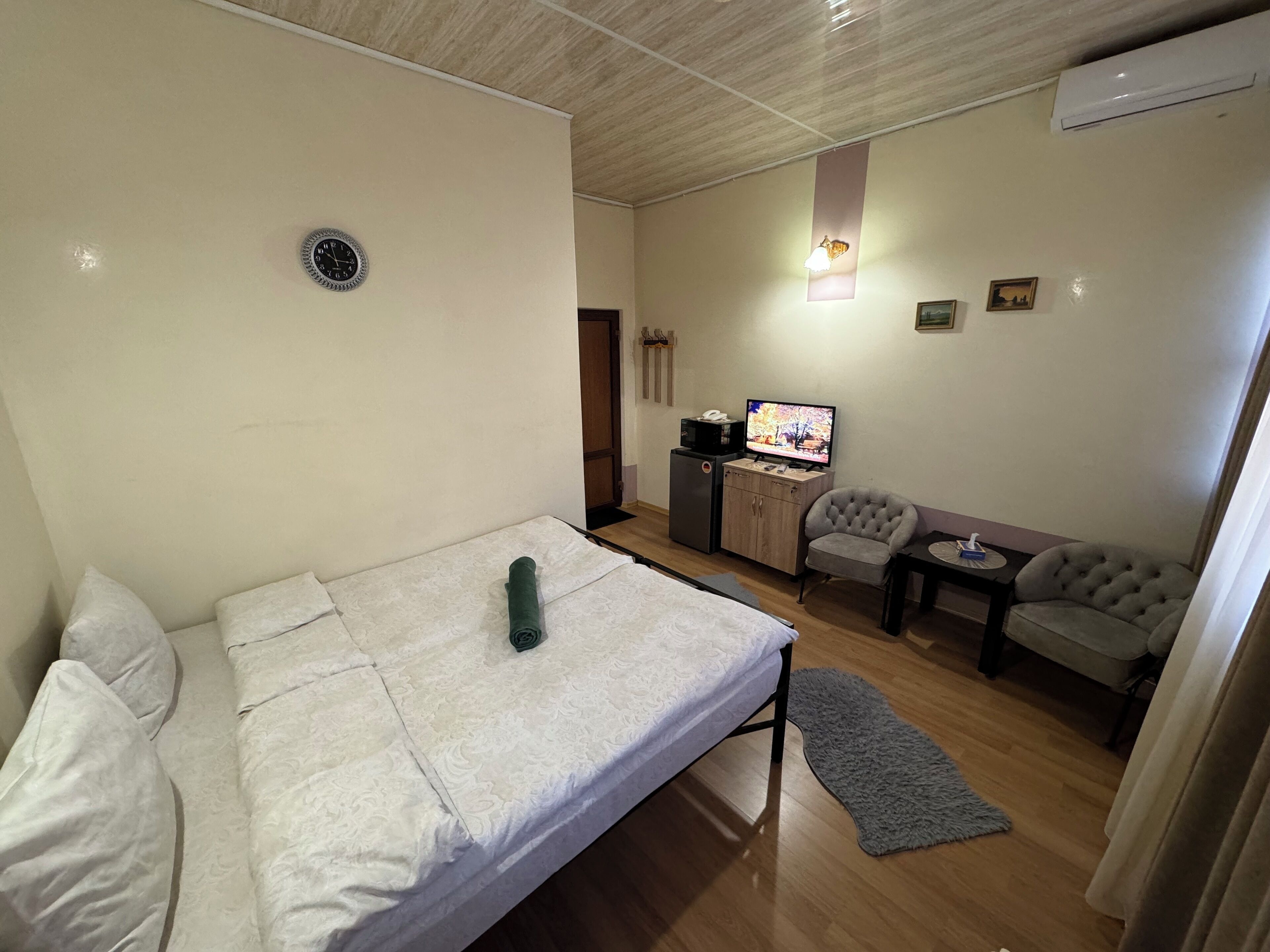 standard double room | soundproofing, iron/ironing board, free wifi