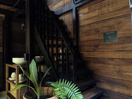 别墅, 花园景观 | 高档床上用品、客房内保险箱、特色家居、熨斗/熨衣板