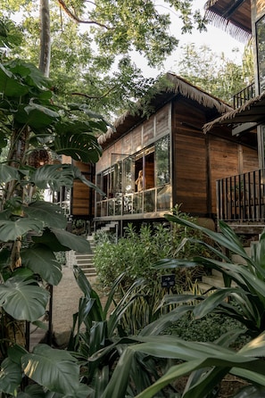 Ngoại thất