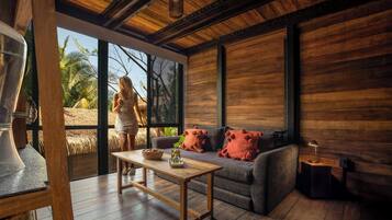Villa, vistas al jardín | Ropa de cama de alta calidad, caja fuerte, mobiliario individual