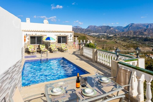 Villa Alegria - Two Bedroom Villa, Sleeps 4