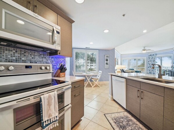 Fridge, microwave, oven, dishwasher