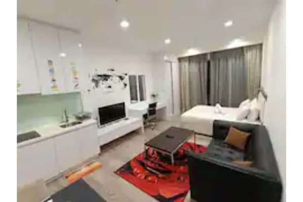 Fridge, microwave, stovetop, electric kettle