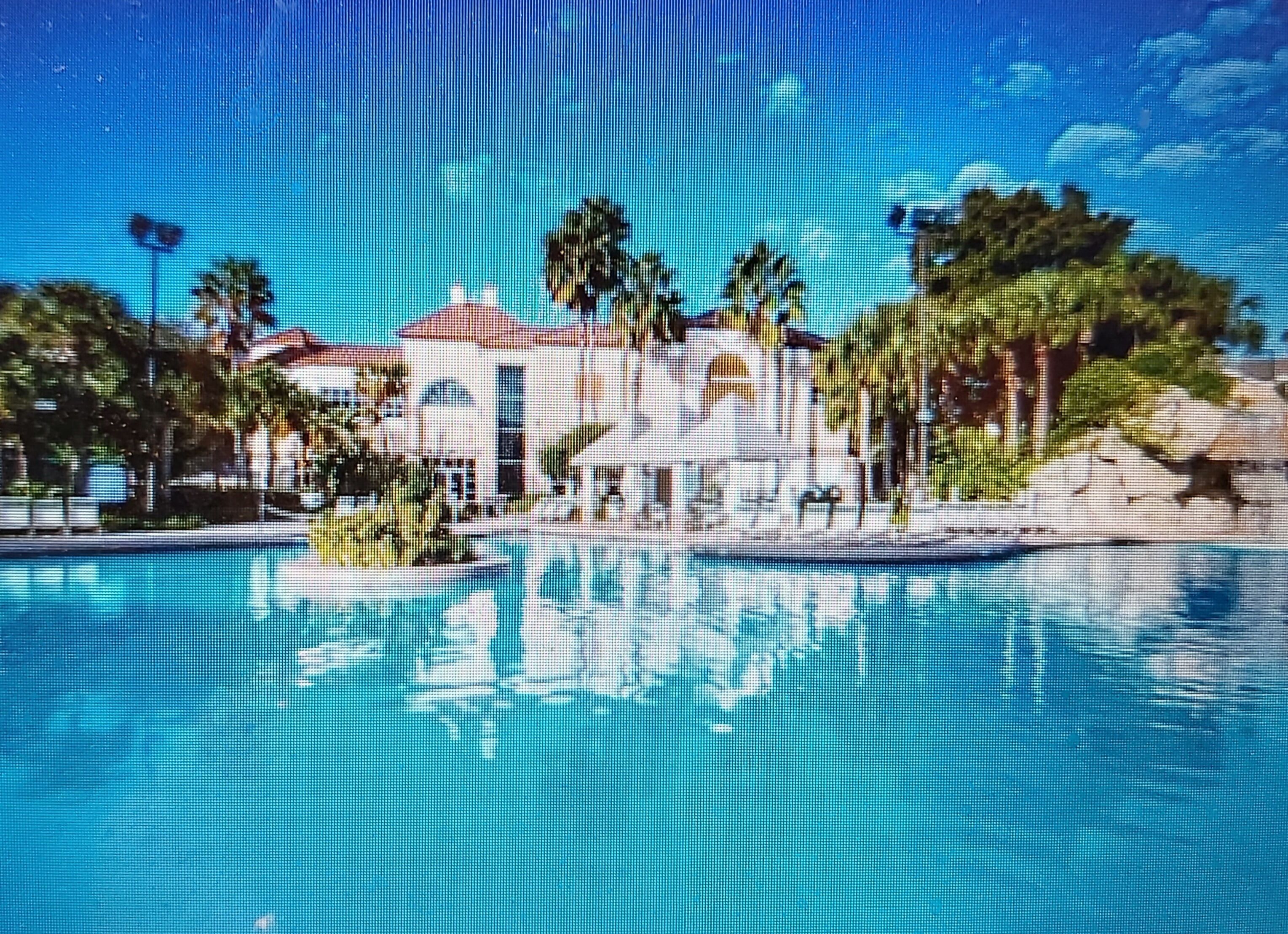 屋外プール、温水プール