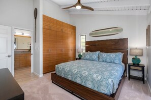 1 bedroom, desk, iron/ironing board, WiFi - Luxurious Wailea Ocean Vistas (Kihei)