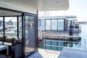 Property grounds - Hausboot in Boltenhagen (Boltenhagen)