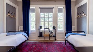 Habitación clásica con 1 cama matrimonial o 2 individuales | Sábanas de algodón egipcio y ropa de cama de alta calidad