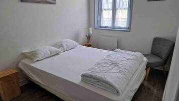 1 bedroom, iron/ironing board, travel crib, free WiFi