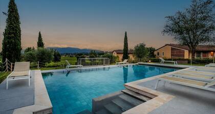 3 Bedrooms Farmhouse with Shared Pool in the Fattoria Sardi Wine Resort in Lucca