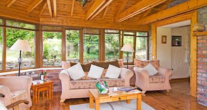 Pate's Cottage, Glengarriff, West Cork