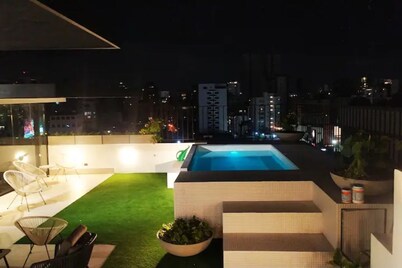 Hermoso Apto. Zona de Naco Con Jacuzzi + Bar!