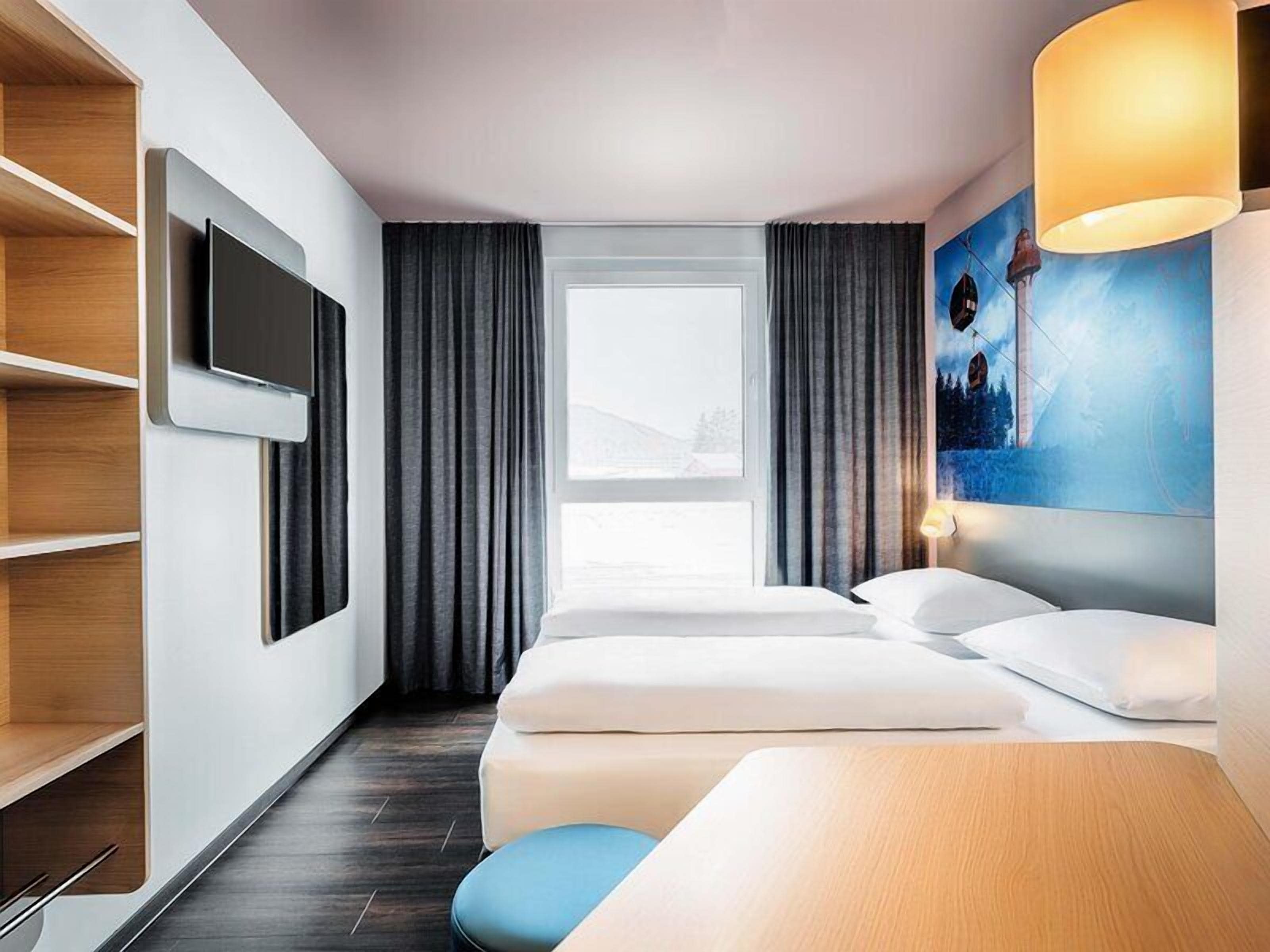 Habitación con 2 camas individuales | Wifi gratis y ropa de cama 