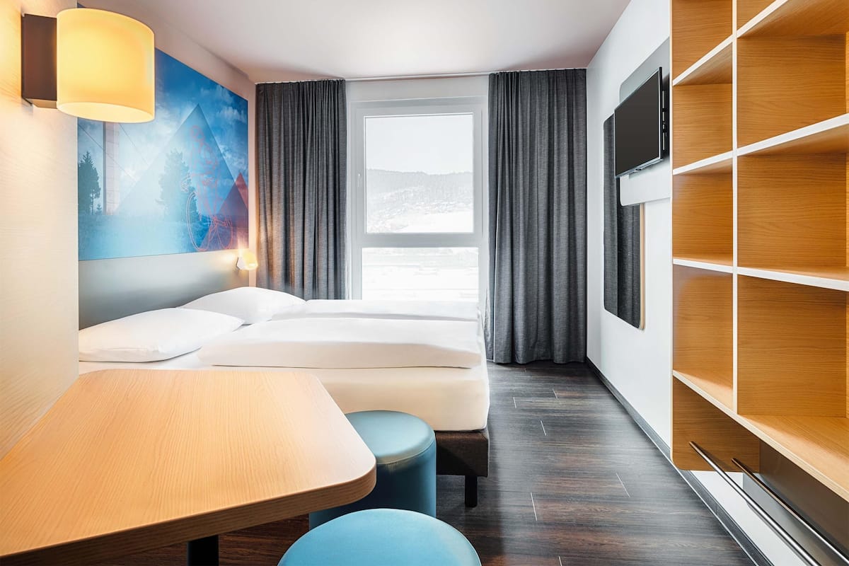 Wifi gratis y ropa de cama