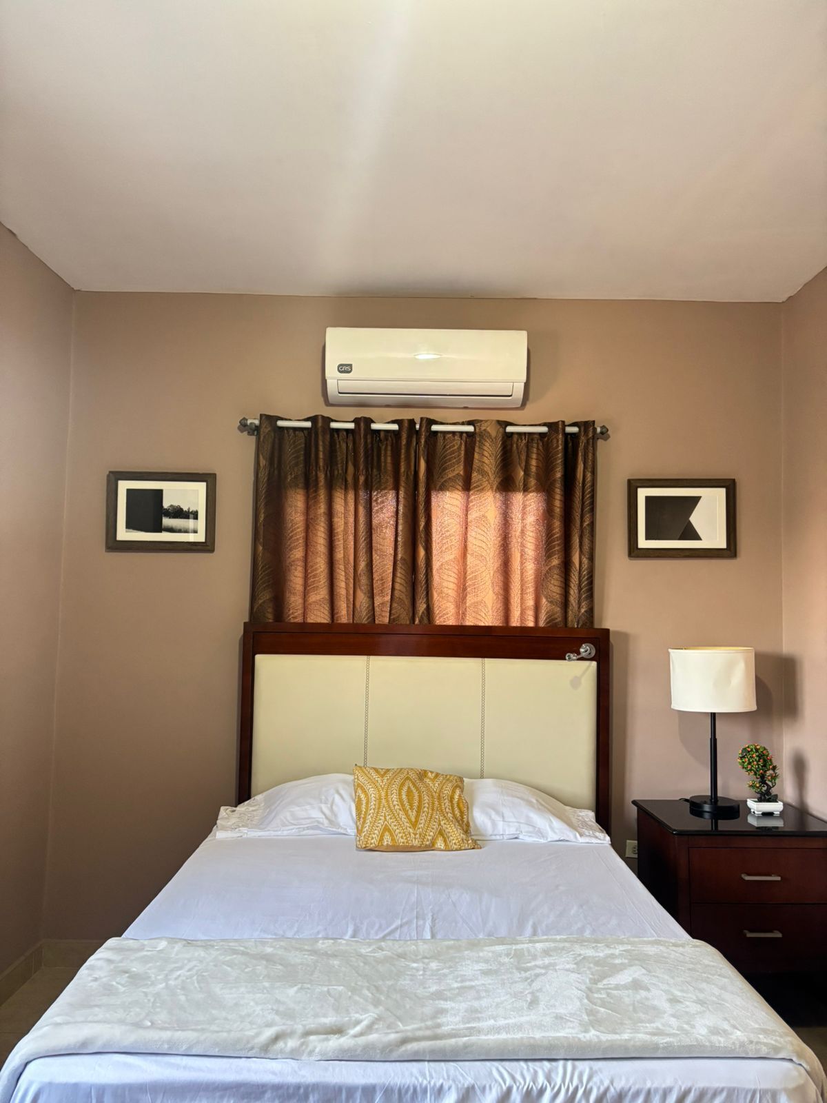 basic single room | iron/ironing board, free wifi, bed sheets