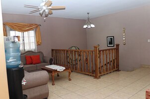 Quarto triplo família | Lounge executivo