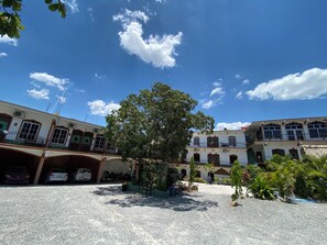 Exterior - Hotel y Restaurante Las Adas y Estrellas (Melchor de Mencos)