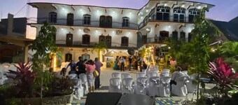 Hotel y Restaurante Las Adas y Estrellas