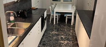 6 sovrum och 2 badrum