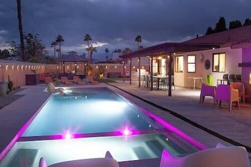 The Suite Spot - A Hotel Style Bungalow