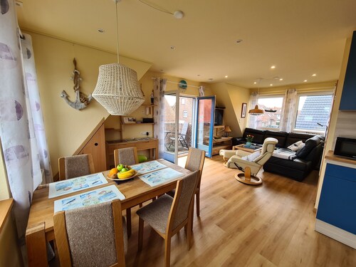 Apartment lighthouse at the sandy beach-balcony-2 double-bedroom-balcony-dogs on request