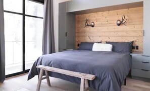 1 bedroom, iron/ironing board, travel cot, WiFi