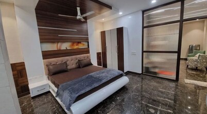 Homlee Pentagon Basement Apartment in saket