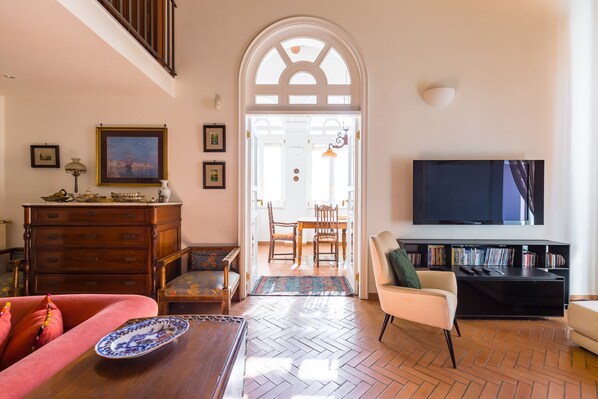 Smart TV - Residenza Capano Charming House byNapoliapartm... (Napoli)