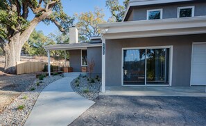 Exterior - 4BR/3BA Home Away from Home with Exceptional Amenities! (Atascadero)
